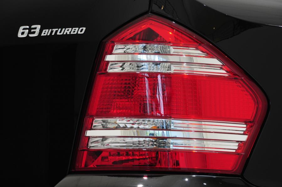  Mercedes-Benz GL63 Biturbo by Brabus 2010 года  (фото 4 из 6)